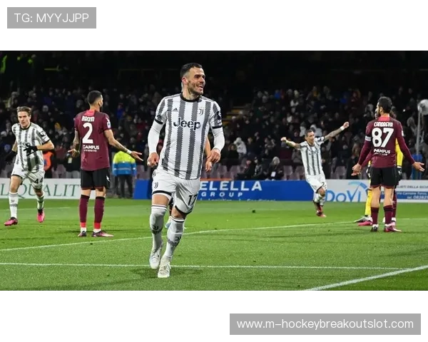 进球回顾：科斯蒂奇禁区外冷射直挂死角，尤文客场先声夺人